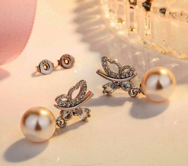 Beautiful Butterfly 🦋 With Pearl Earings - Image 5