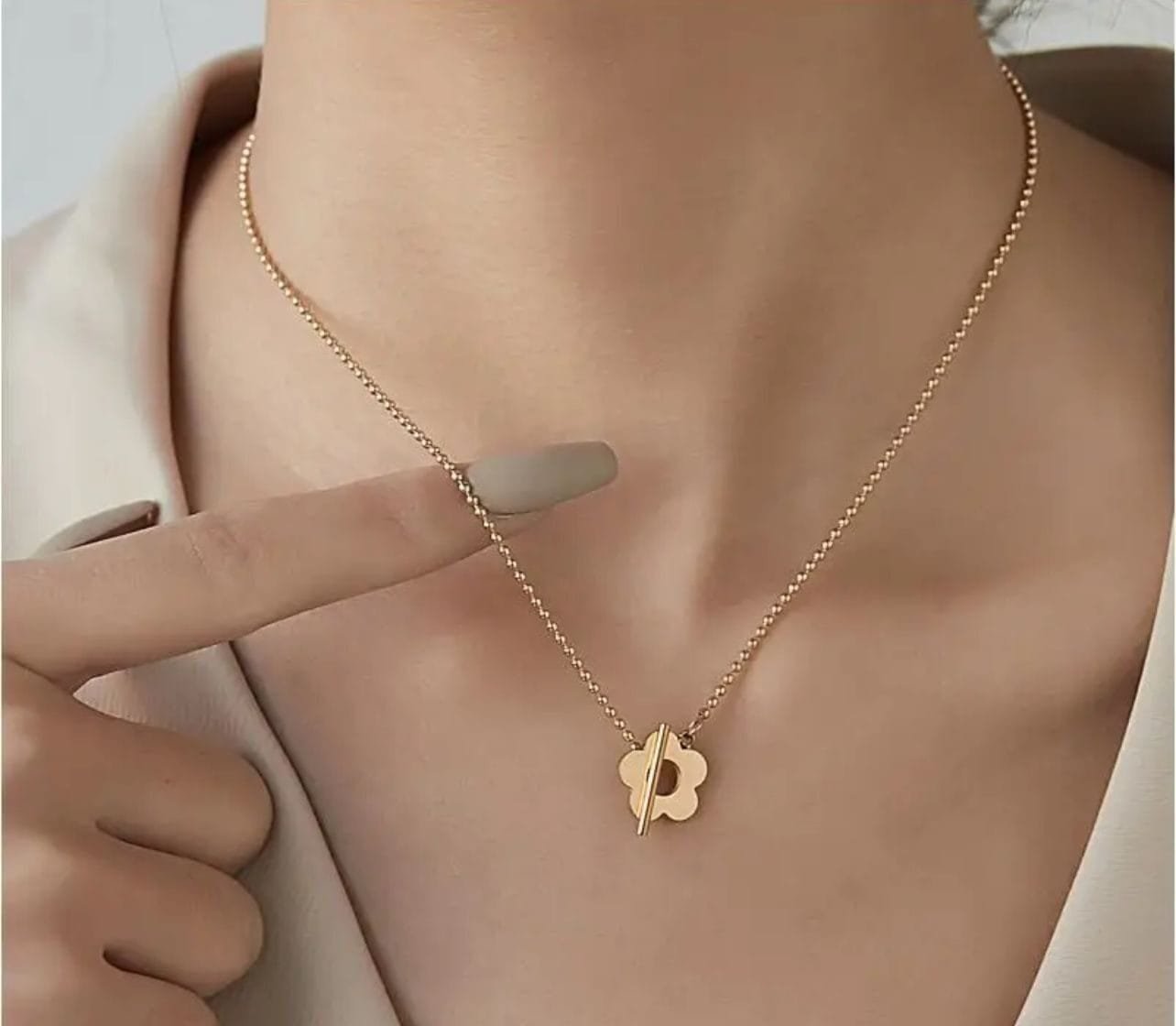 Fancy Beautiful Retro Flower Stainless Steel Up Down Pendants For Herπππ